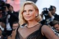 Charlize Theron Wiki, Height, Weight, Age, Boyfriend, Family, Biography & More